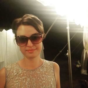 Meet your Posher, Lynn